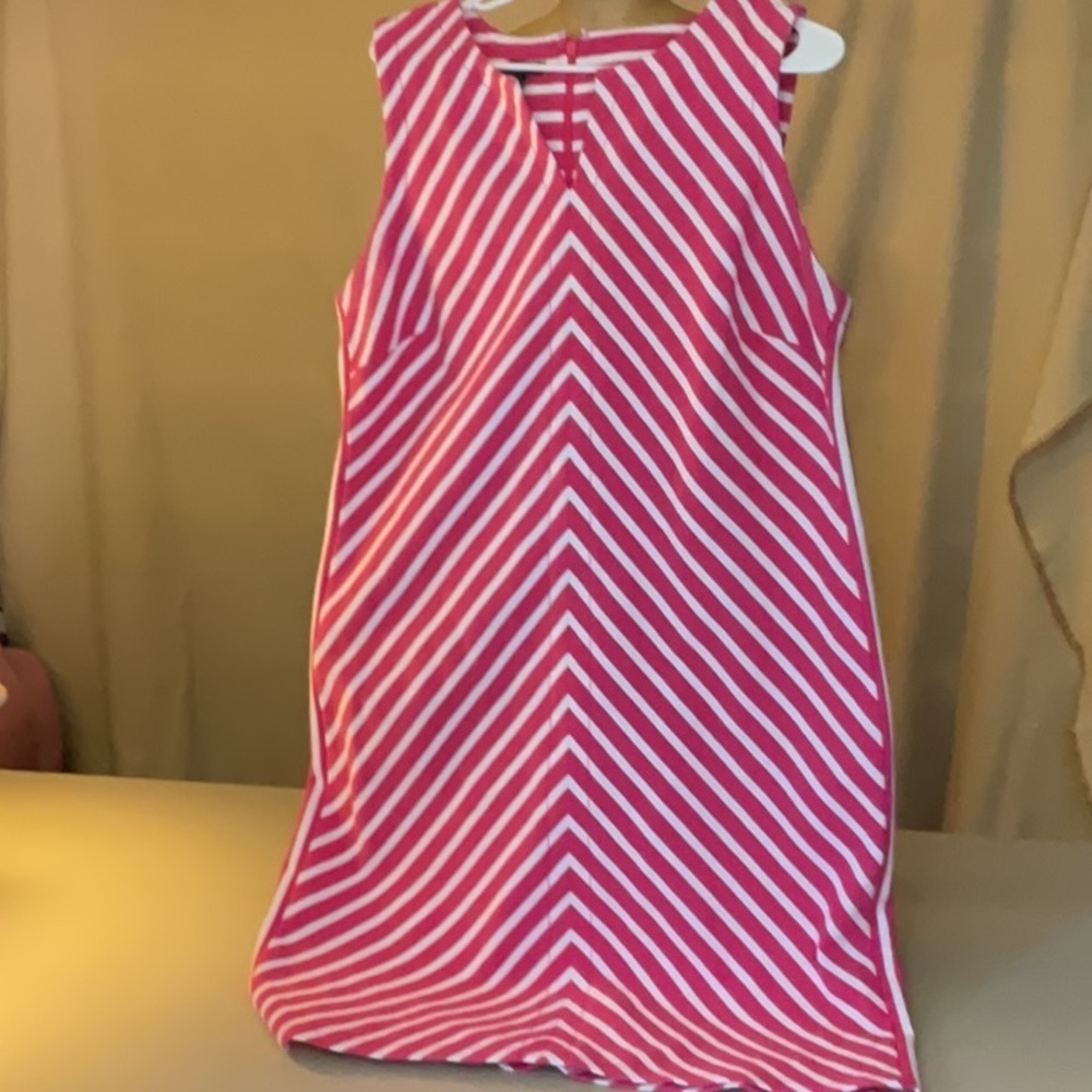 EUC woman’s TALBOTS sleeveless dress - Picture 2 of 4